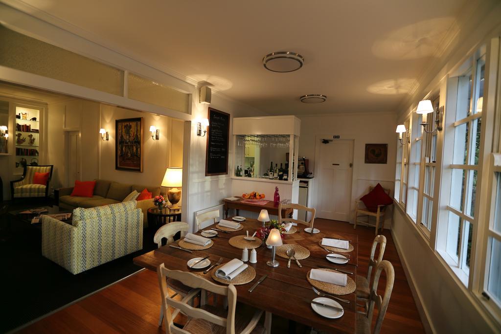 קאווס Holmwood Guesthouse מראה חיצוני תמונה