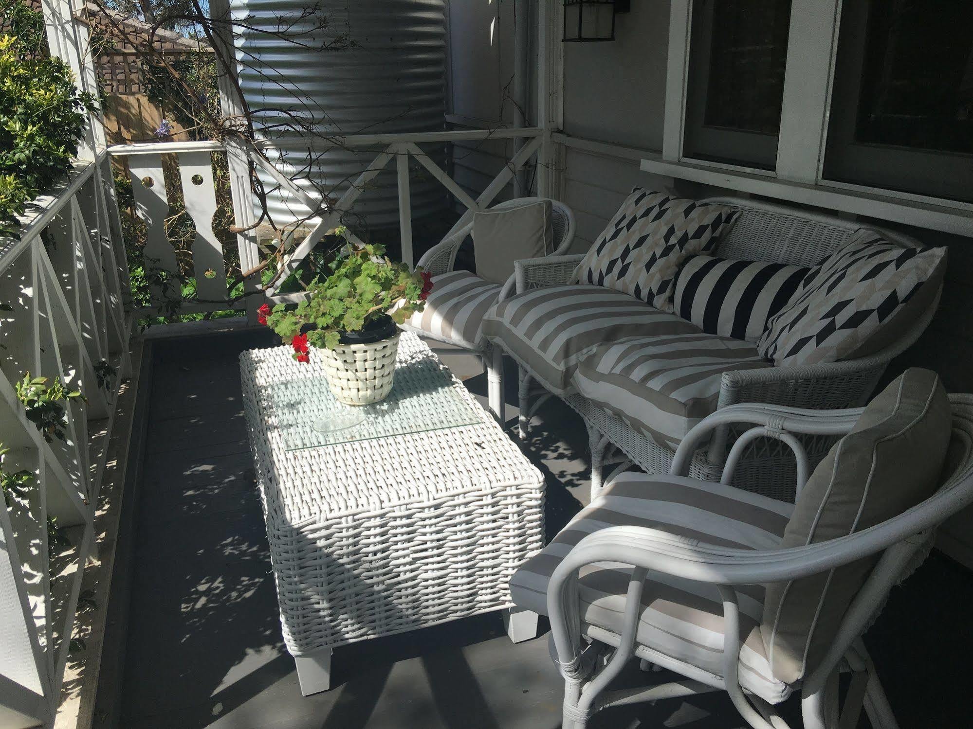 קאווס Holmwood Guesthouse מראה חיצוני תמונה