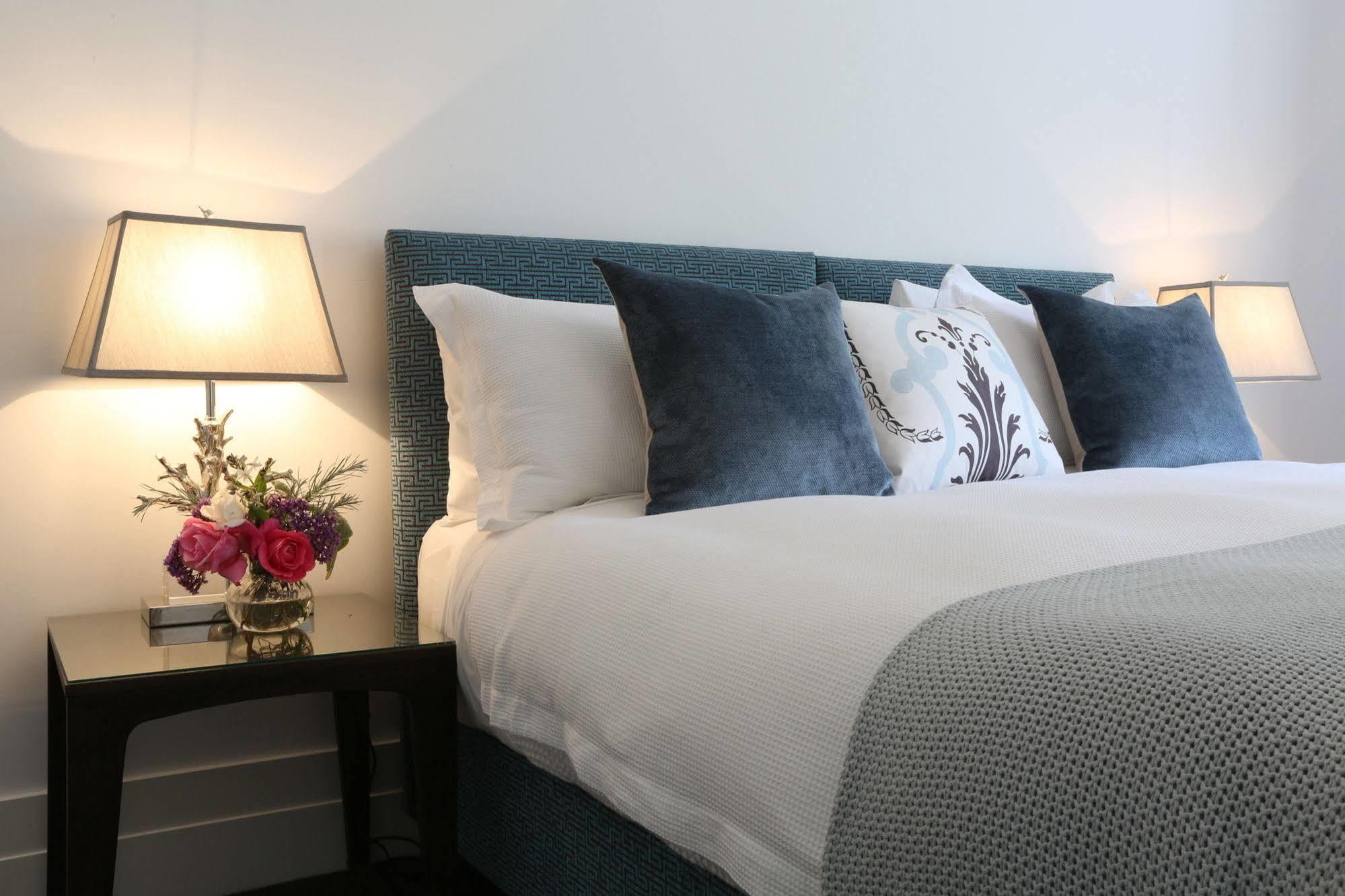 קאווס Holmwood Guesthouse מראה חיצוני תמונה
